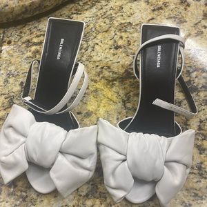 Like new balenciaga heels